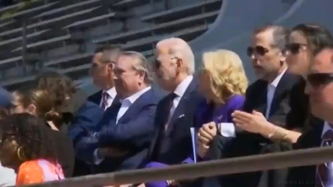 The high school graduation of the American president's grandson turned into a spontaneous anti-Biden demonstration