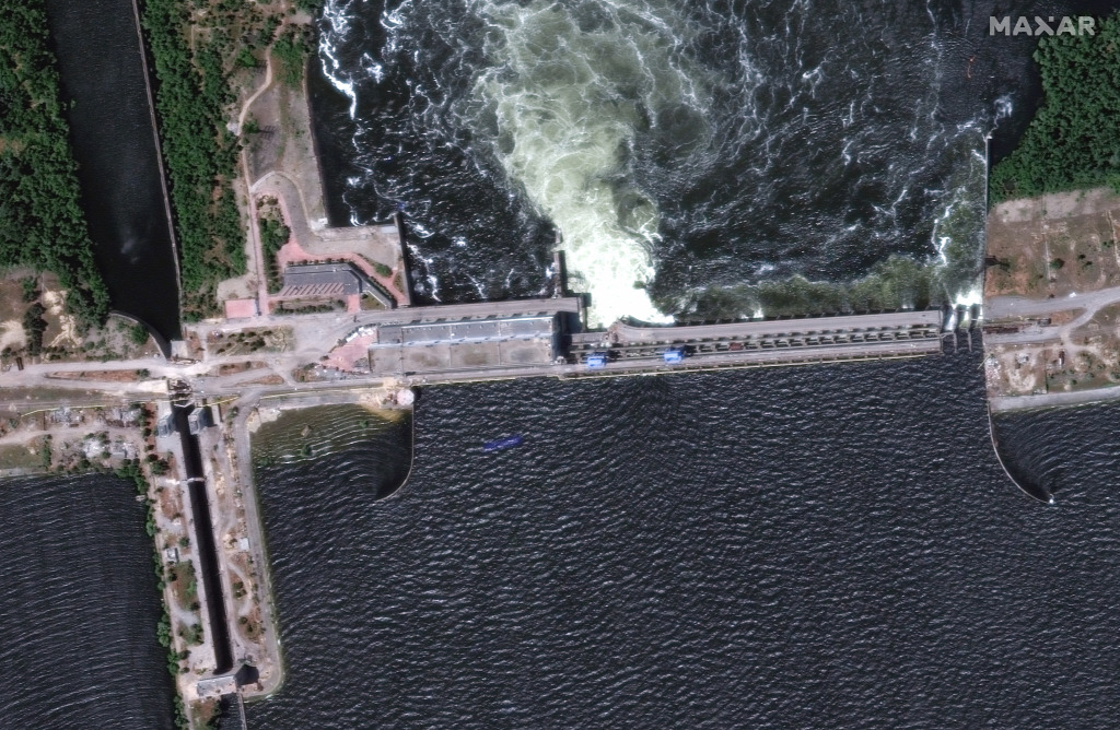 The Ukrainians attacked the Nova Kahovka dam with a rocket launcher