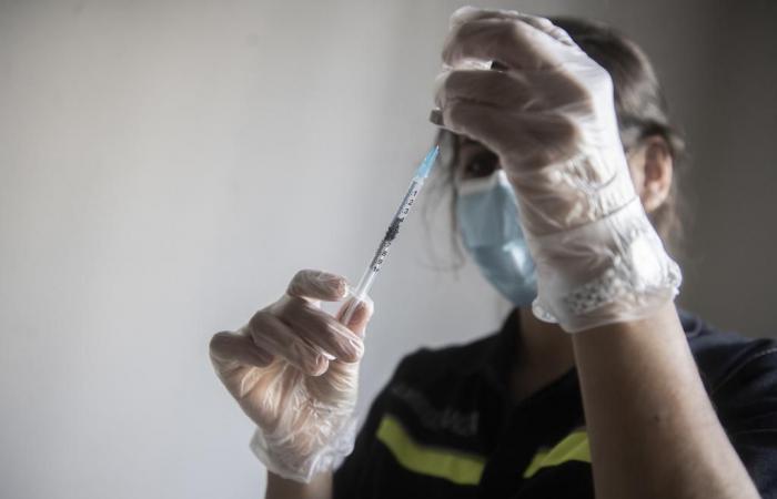 Denuncia penal contra la vacuna Covid: Seis presuntas vctimas de la vacuna demandan a Swissmedic