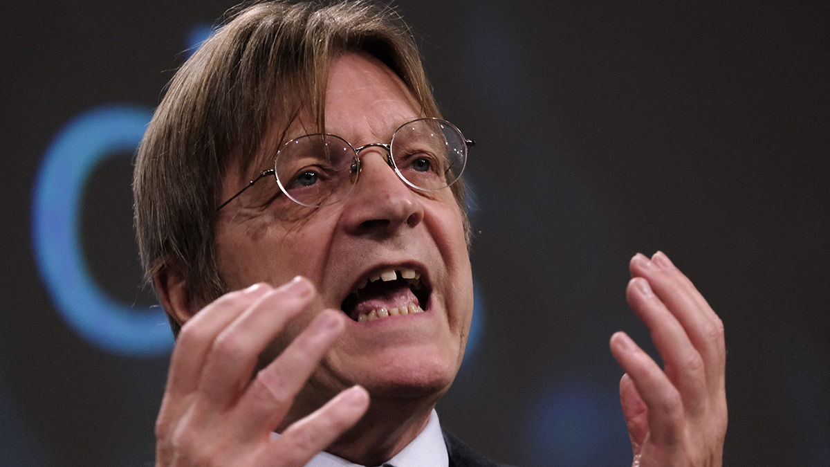 Verhofstadt: 오르반과 같은 친 푸틴 정치인을 위한 EU 의사 결정 테이블에는 자리가 없습니다.