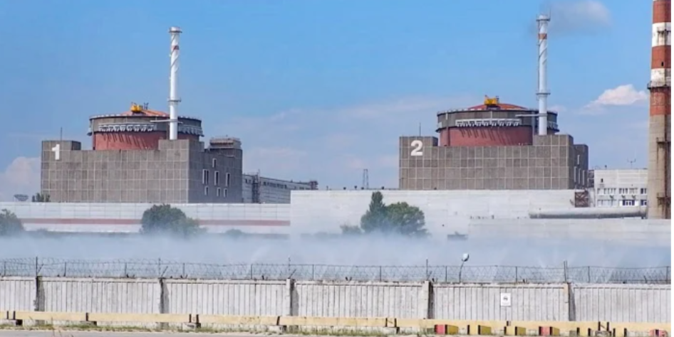 Sebuah serangan artileri Ukraina menghantam sekitar pembangkit listrik tenaga nuklir Zaporizhzhya