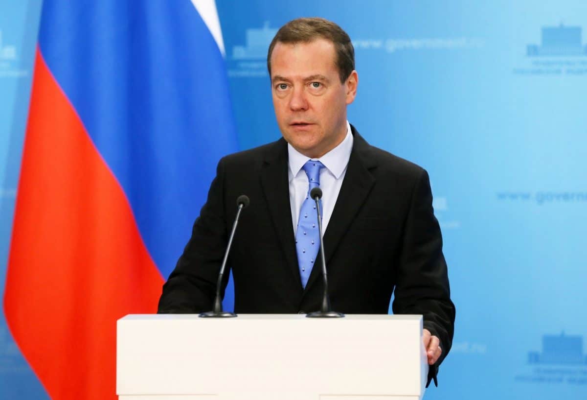Medvedev: Sera ya Urusi ya EU ni karamu ya kuchukiza ya upuuzi wa kiburi na upumbavu wa zamani.