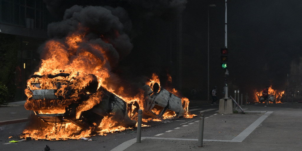 Maaaring magkaroon ng state of emergency sa France, arson at looting sa malalaking lungsod