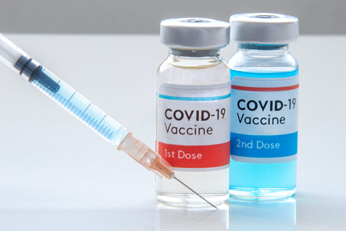 เหตุใดผู้ที่ได้รับวัคซีนจึงเป็นสาเหตุการเสียชีวิตจาก COVID-19 มากที่สุด