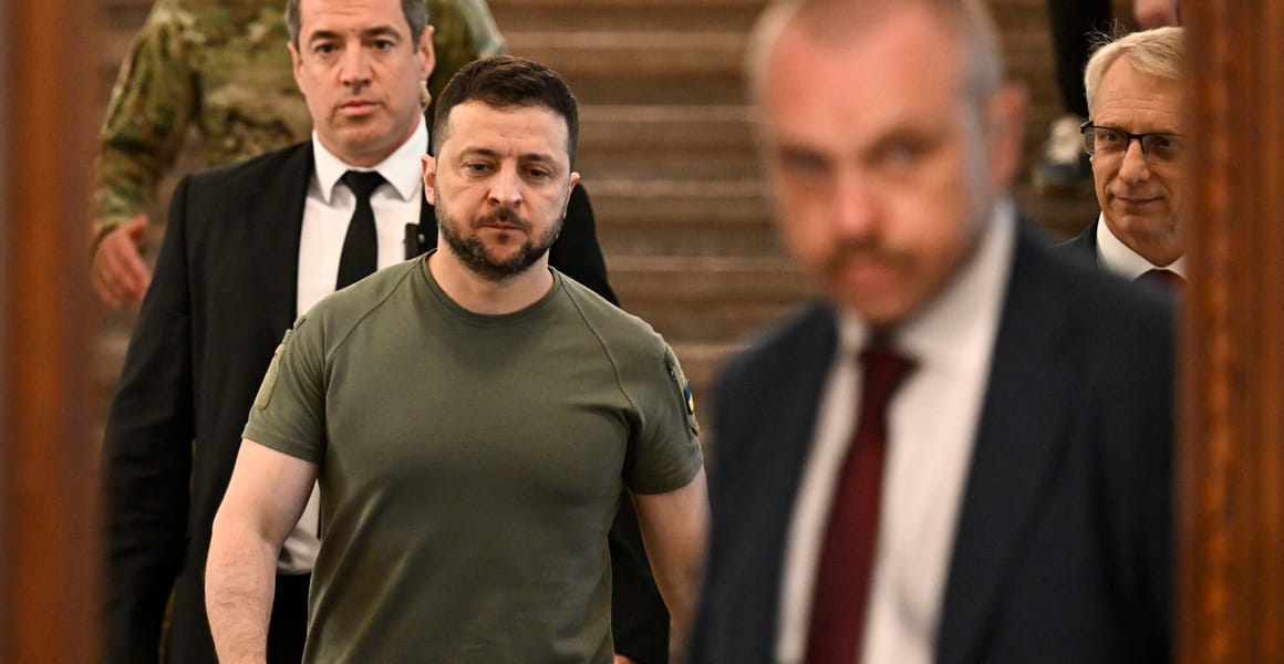 เรื่องอื้อฉาว: Zelensky โจมตีประธานาธิบดีบัลแกเรียที่ไม่ให้อาวุธและกระตุ้นเส้นทางการทูต