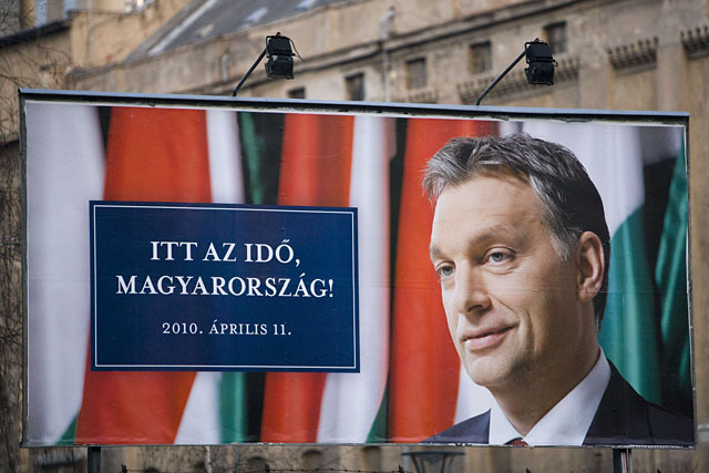 Fidesz, iddia makamı tarafından inanılmaz derecede alaycı bir mantıkla savunuluyor